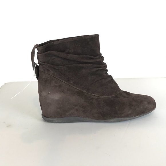NWT Size 8 1/2 ME TOO Brown Houston Slouch Bootie - Picture 5 of 7